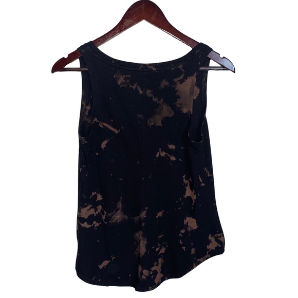 RELAXED FIT BLEACHED TEXTURED TANK TOP - Picture 2 of 3